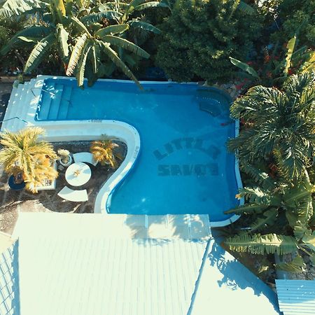 Little Savoy Guest House New Рънауей Бей Екстериор снимка