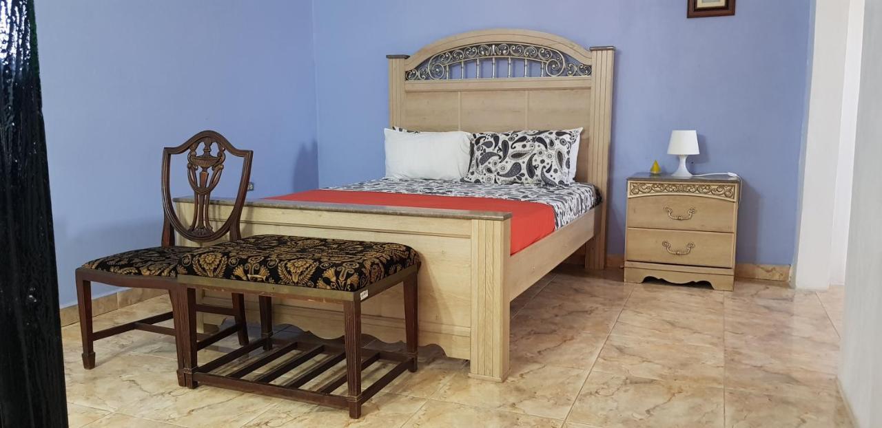 Little Savoy Guest House New Рънауей Бей Екстериор снимка