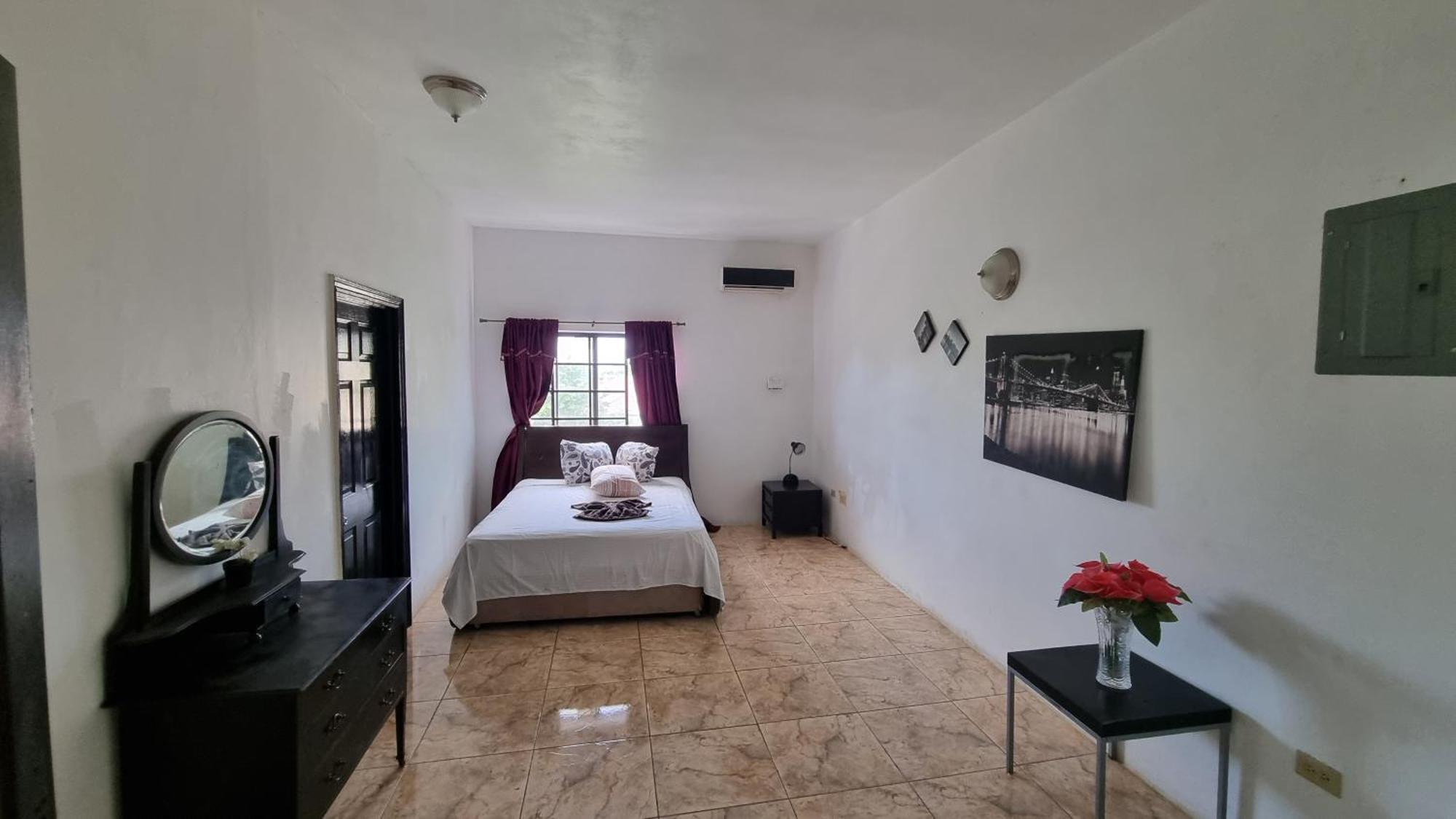 Little Savoy Guest House New Рънауей Бей Екстериор снимка